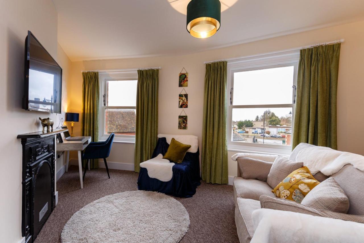 Sturminster's Luxury Suites Sturminster Newton Extérieur photo